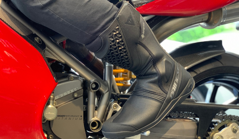 ダイネーゼ世田谷 Dainese Setagaya | オフィシャルWEBサイト | GORE-TEX®